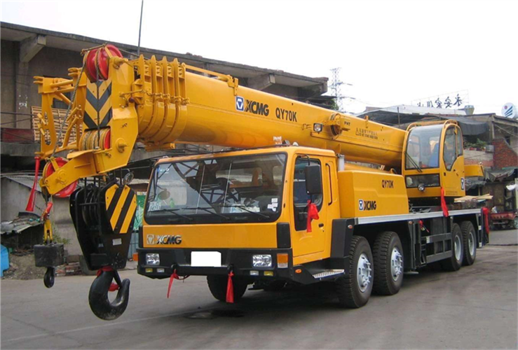 宁蒗吊车出租选择重点