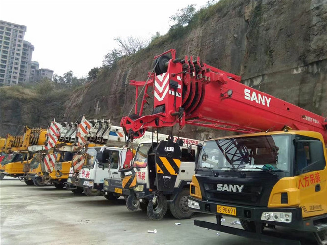 宁蒗吊车出租按什么计费？台班费、单次费、里程费怎么算？